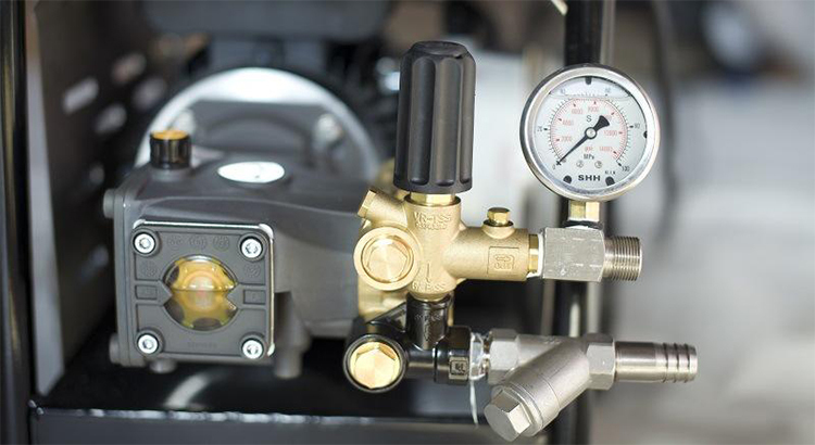 組裝高壓清洗機的主要部件及工作原理