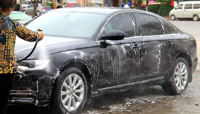 家用洗車機(jī)傷車漆嗎