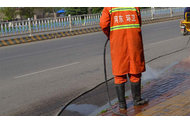 高壓洗車機(jī)如何清洗路面