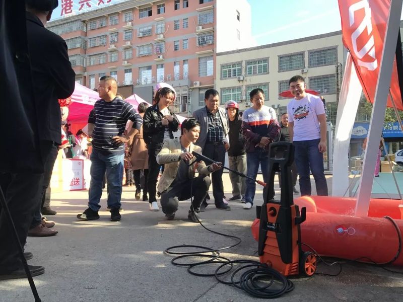 億力洗車機(jī)游戲現(xiàn)場(chǎng) 億力洗車機(jī)游戲現(xiàn)場(chǎng)