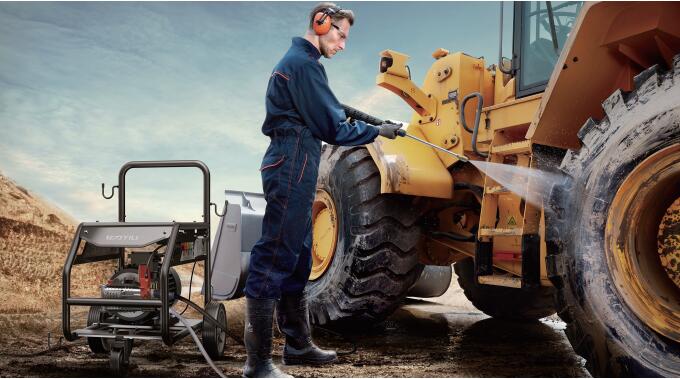 億力工業(yè)用高壓沖洗機YLQ9280G應(yīng)用場景